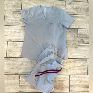 FIGS Cement scrub set 🩶